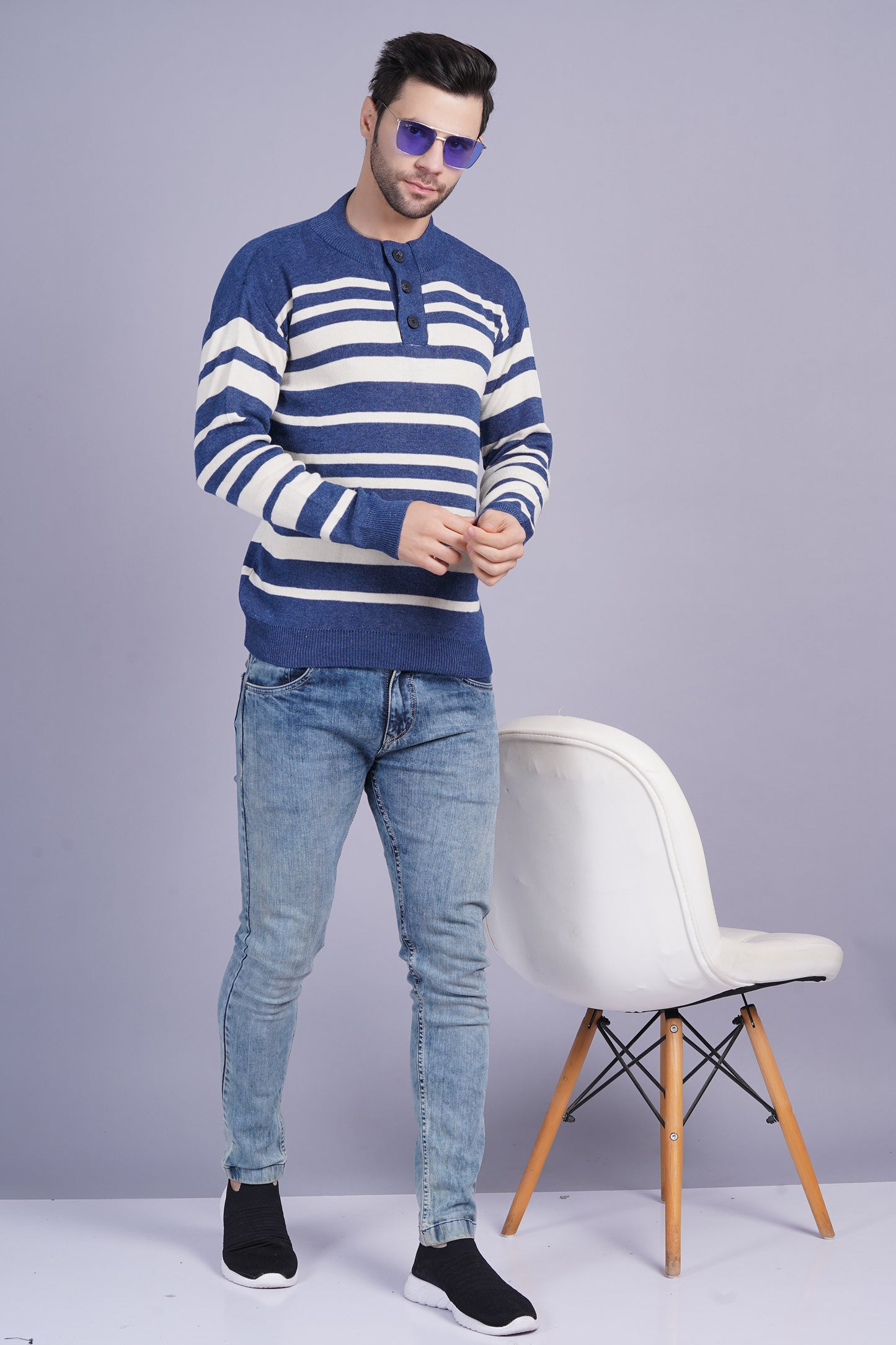 AXOLOTL Men Trendy Sweaters